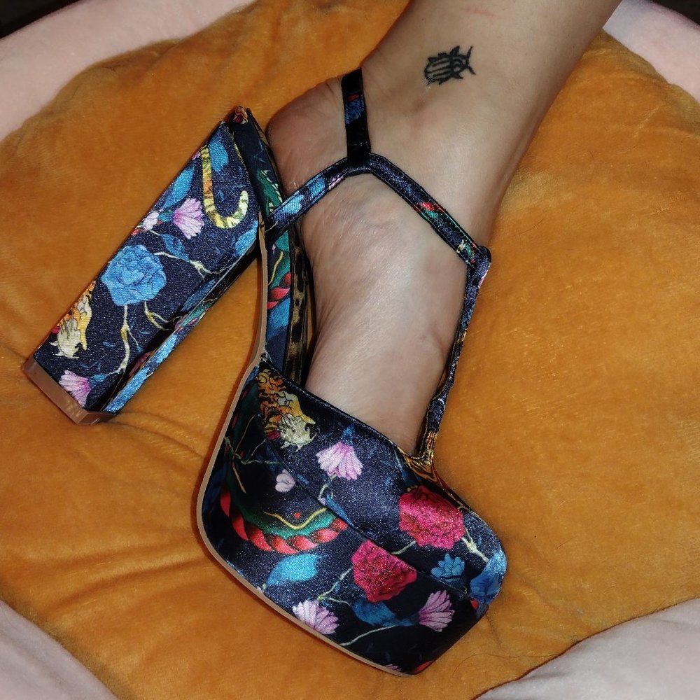 New! Tiger/Snake Platform Heels Shoes by Iron Fist, Size US 7 NIB